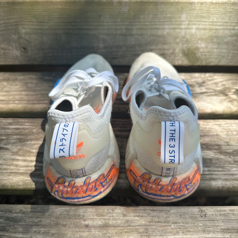 Adidas NMD_R1 Graffiti Sneakers White Signal Coral FV7852 Men's Sz 11 Streetwear - Picture 3 of 9